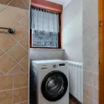 Apartman Pocitnisko Stanovanje Pri Cerkvi *