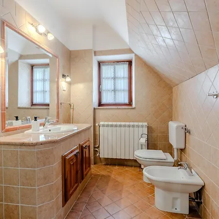 Pocitnisko Stanovanje Pri Cerkvi Appartement