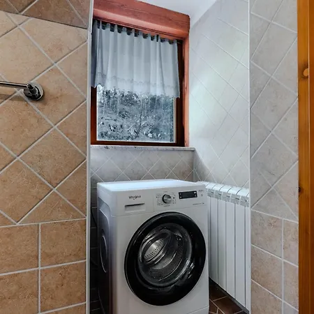 Appartement Pocitnisko Stanovanje Pri Cerkvi *