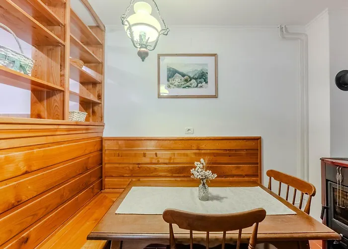 Pocitnisko Stanovanje Pri Cerkvi