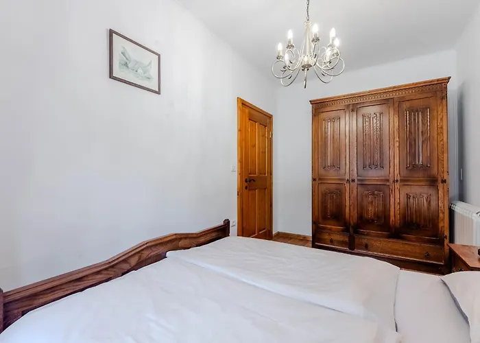 Pocitnisko Stanovanje Pri Cerkvi Apartmán *