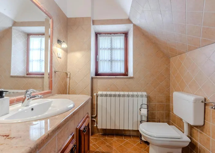 Apartment Pocitnisko Stanovanje Pri Cerkvi *