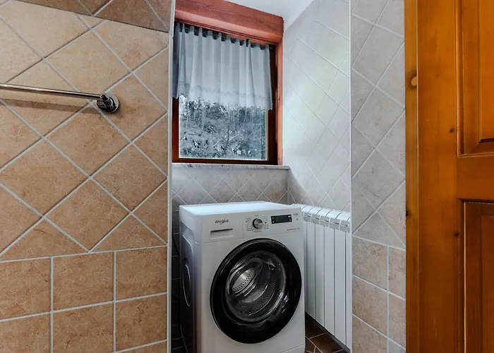 Apartment Pocitnisko Stanovanje Pri Cerkvi *